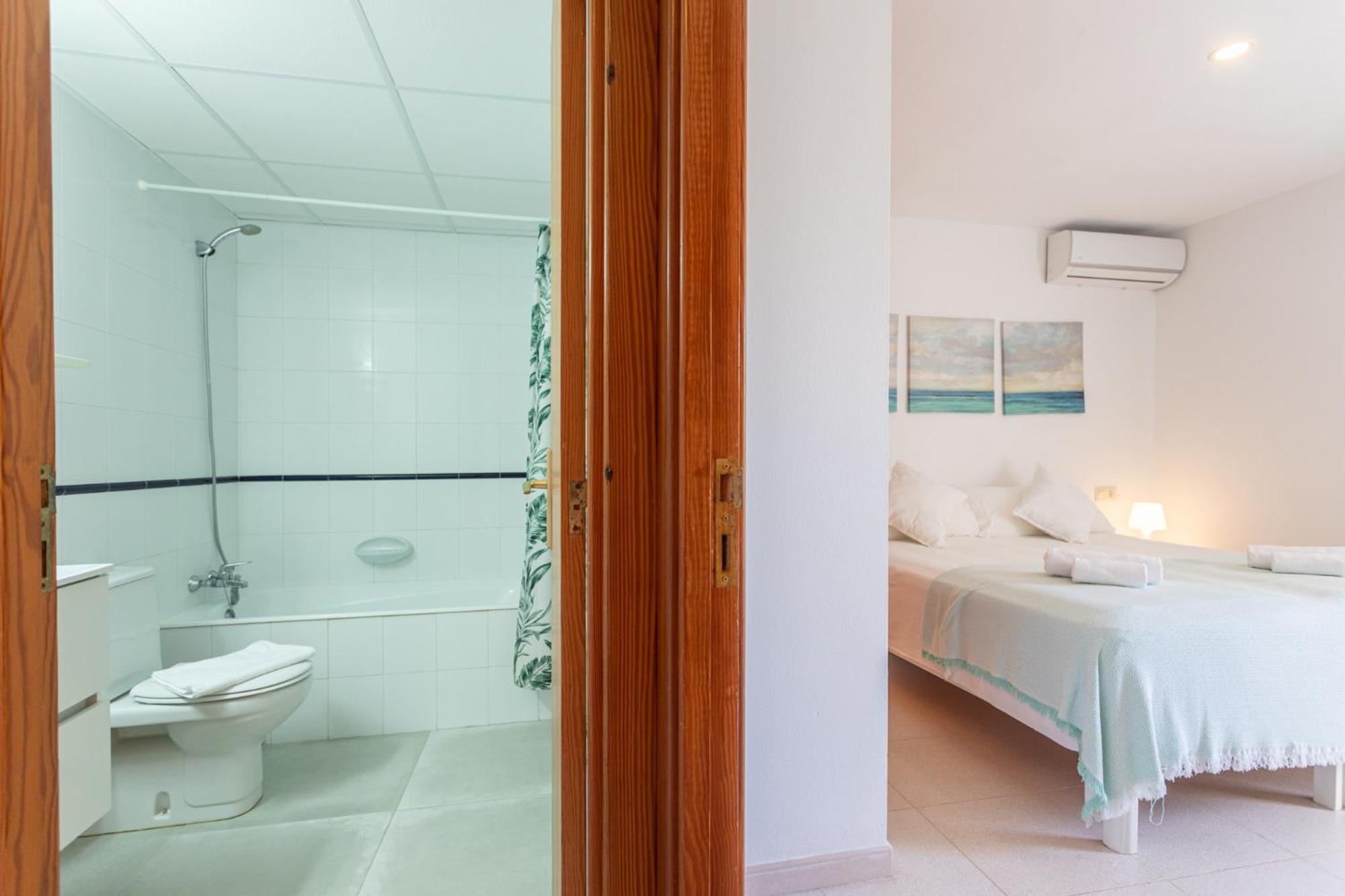 Apartamentos Es Dolc Colonia de Sant Jordi Exterior photo