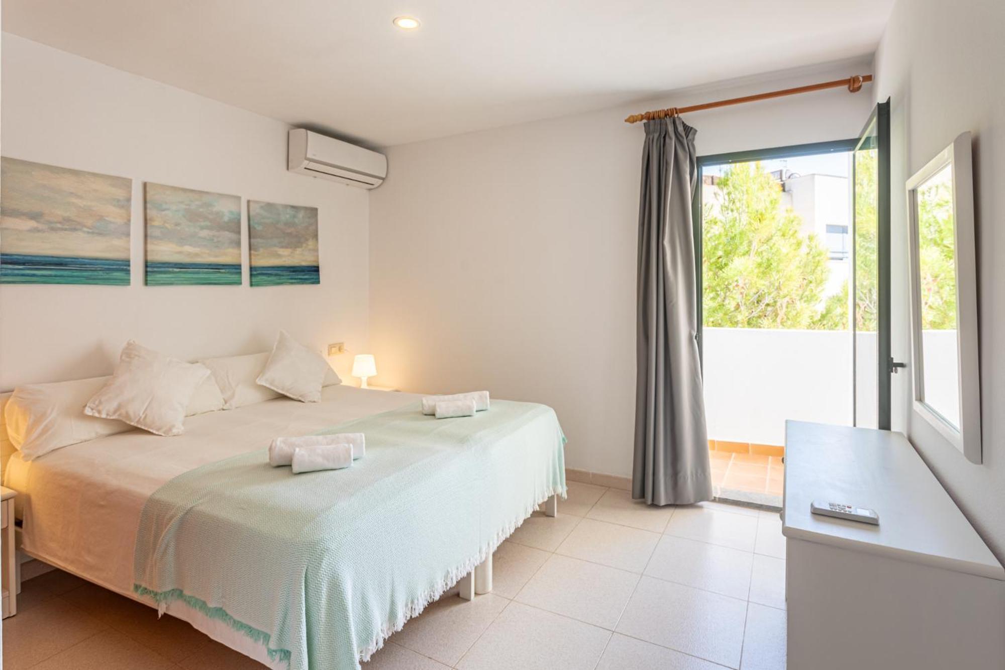 Apartamentos Es Dolc Colonia de Sant Jordi Exterior photo